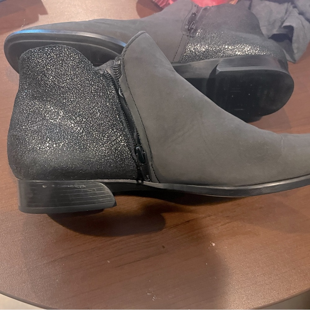 Munro boots